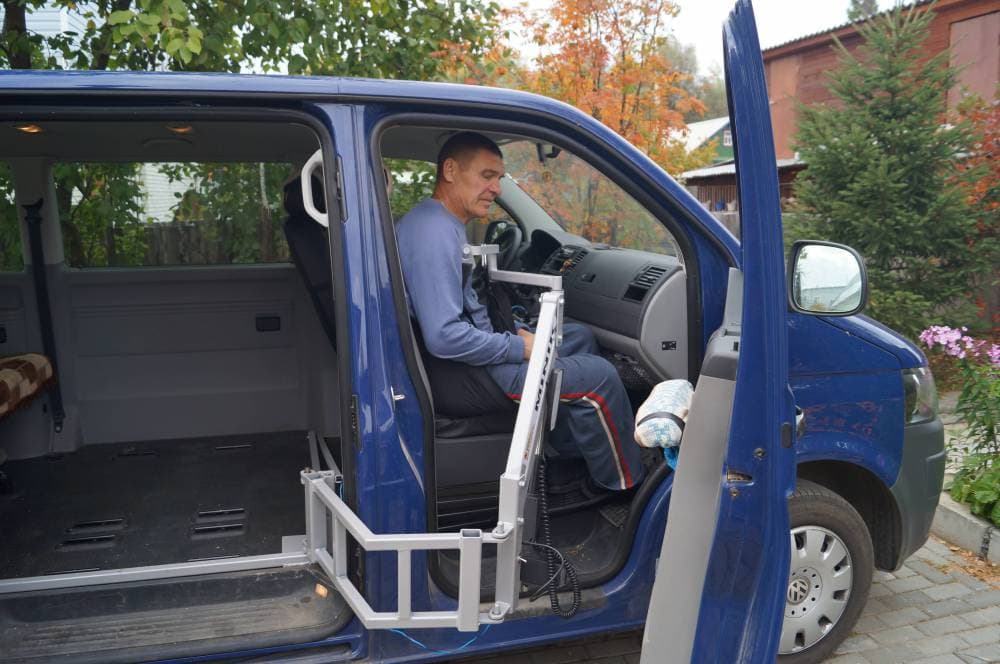 Подъемник для инвалидов MINIK в автобус