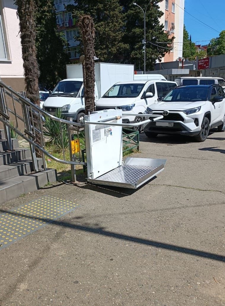 Наклонный подъёмник INVA 350 (БК 350) уличный по сложной траектории